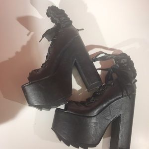 YRU Black Ballet Bae Platforms
